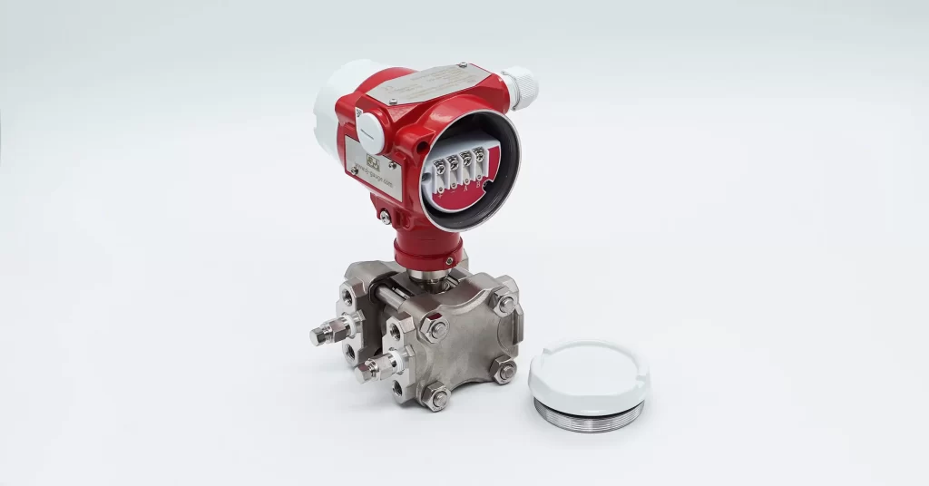 DP transmitter with four module terminals