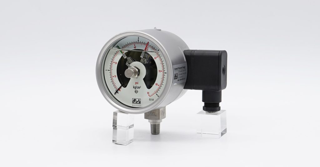 Euro switch contact pressure gauge with liquid damping