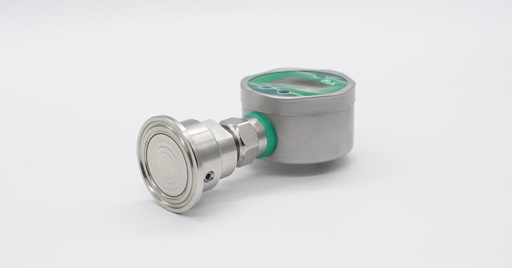 Digital pressure gauge with tri-clamp diaphragm seal